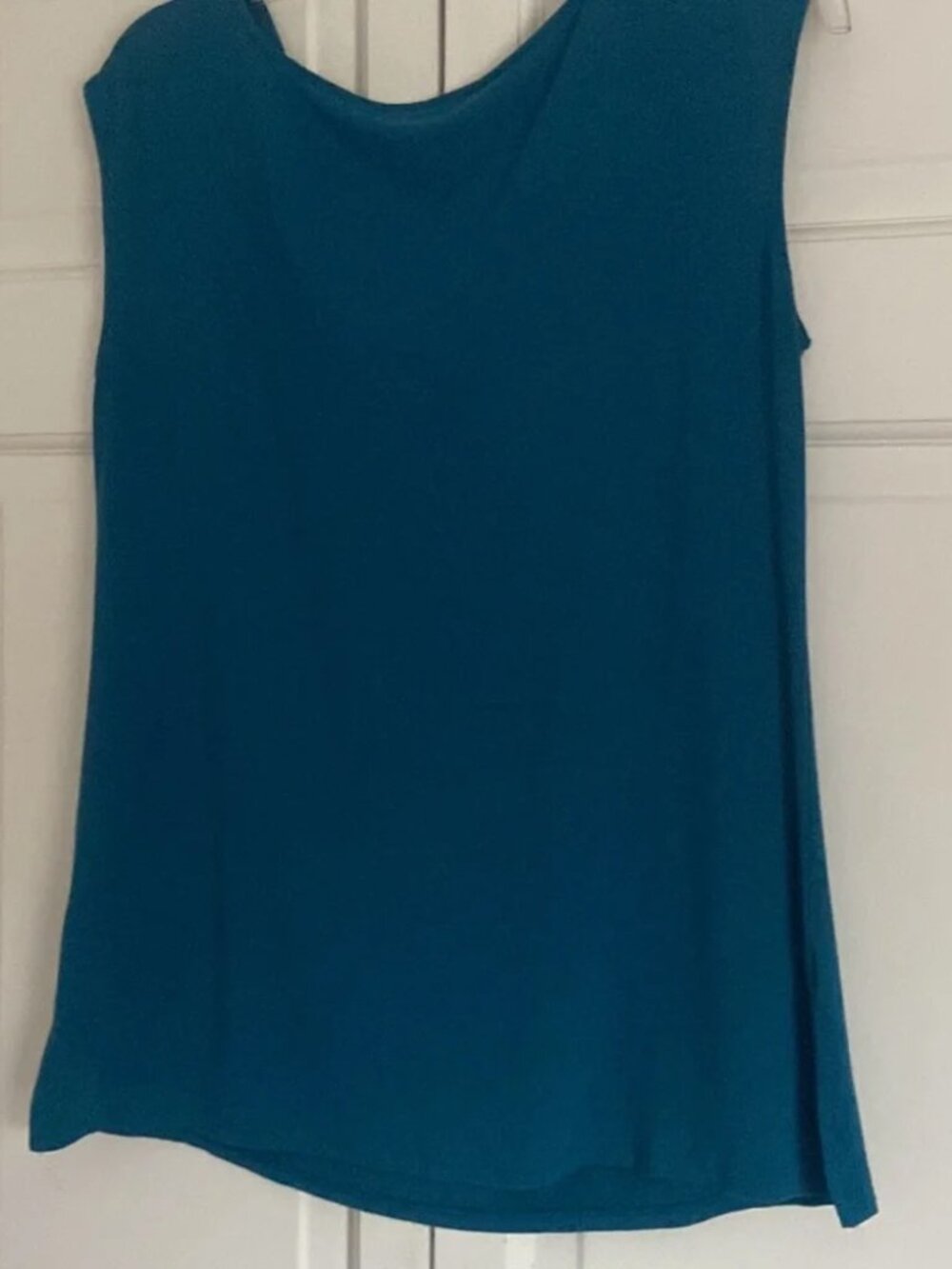 EUC White House Black Market Women’s Teal Draped Neck Sleeveless Top Sz M - Picture 4 of 5